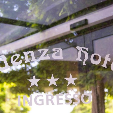 Hotel Fidenza Exterior photo